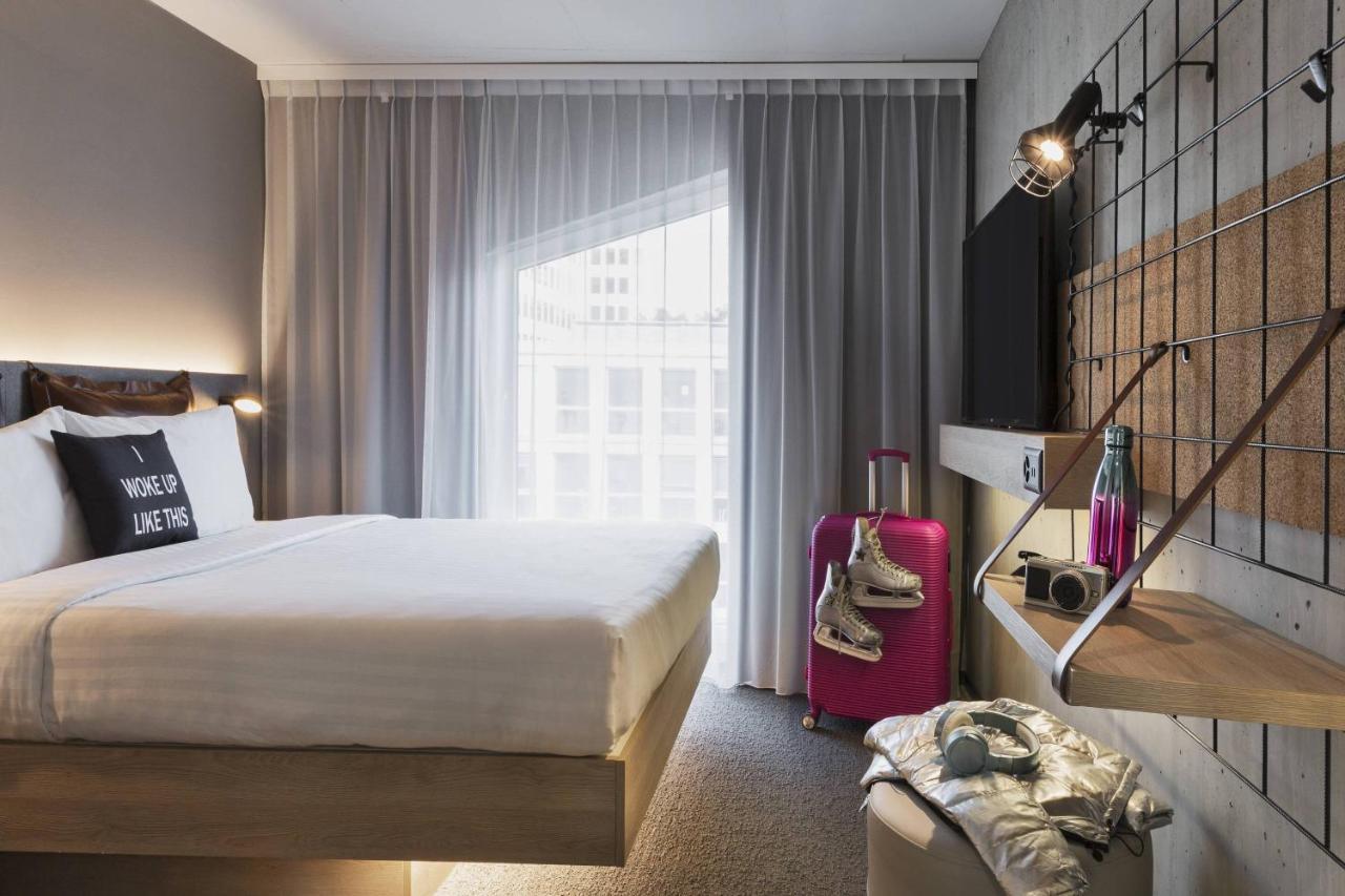 Moxy Lausanne City Exteriér fotografie